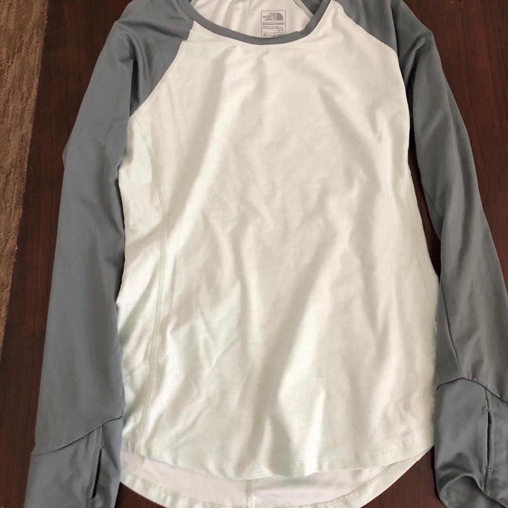 Northface women’s baseball style shirt